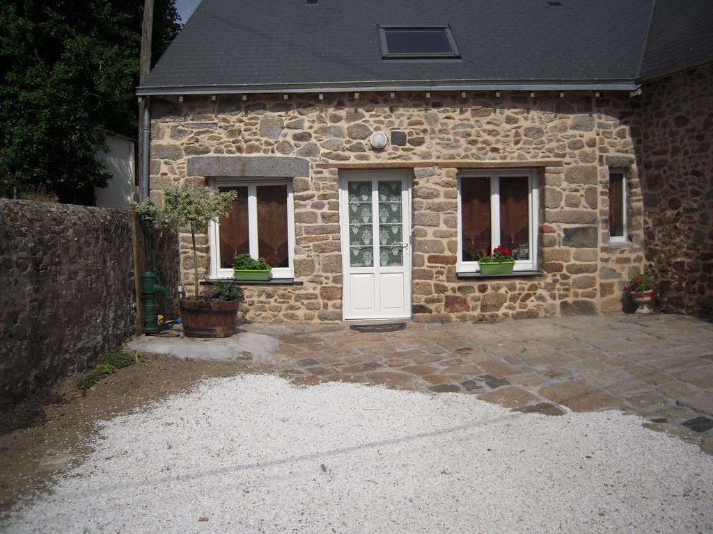 Gite La Forge Villa Alexain Ngoại thất bức ảnh